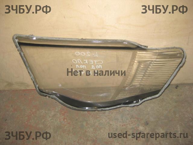 Mitsubishi L200 (4)[KB] Фара правая
