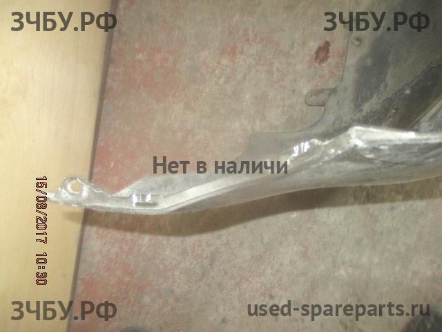 Toyota RAV 4 (3) Бампер передний