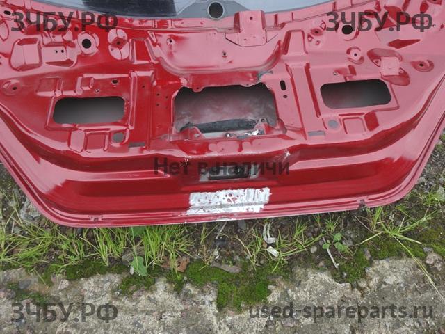 Nissan Tiida 1 Дверь багажника со стеклом