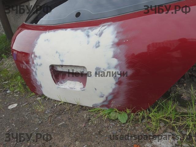 Nissan Tiida 1 Дверь багажника со стеклом