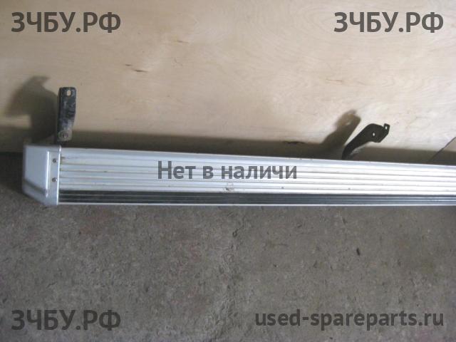 Toyota Hi Lux (3) Pick Up Подножка