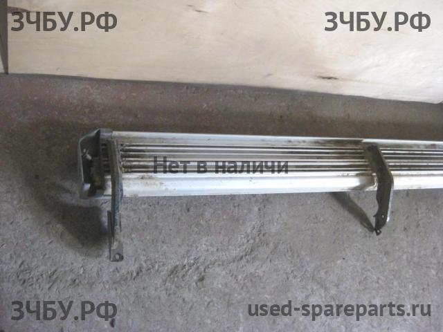 Toyota Hi Lux (3) Pick Up Подножка