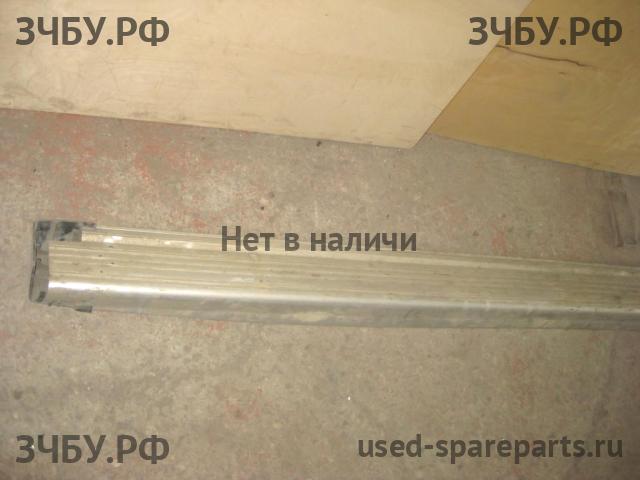 Toyota Hi Lux (3) Pick Up Подножка