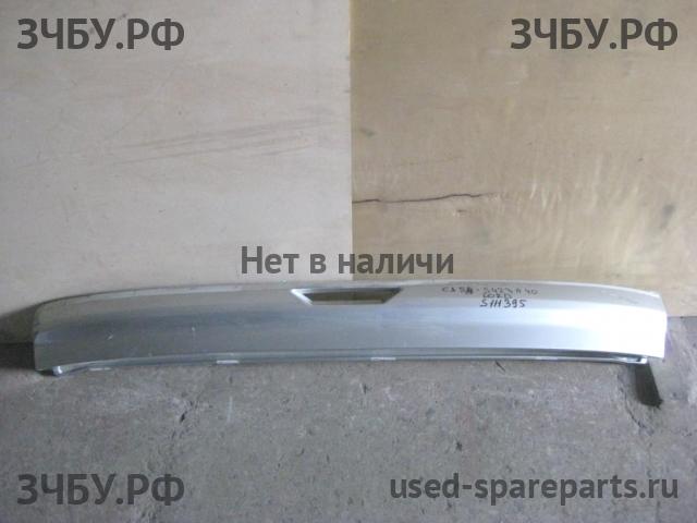 Ford Kuga 2 Накладка на дверь багажника