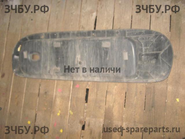 Hyundai Santa Fe 1 (SM) Накладка на дверь багажника