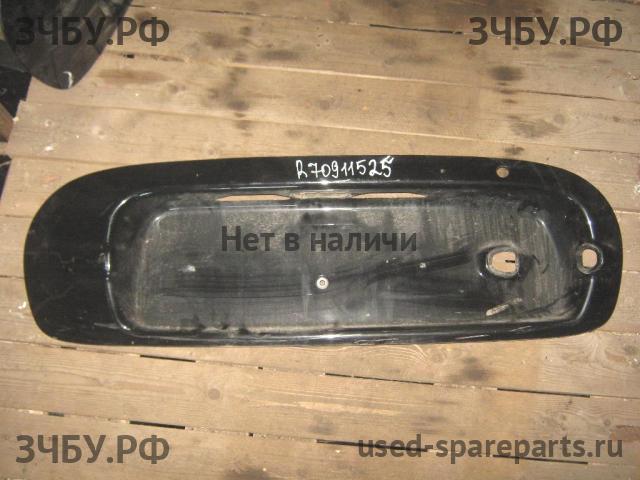 Hyundai Santa Fe 1 (SM) Накладка на дверь багажника