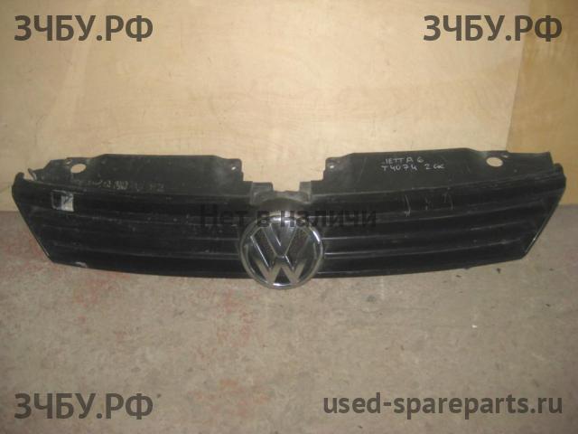 Volkswagen Jetta 6 Решетка радиатора
