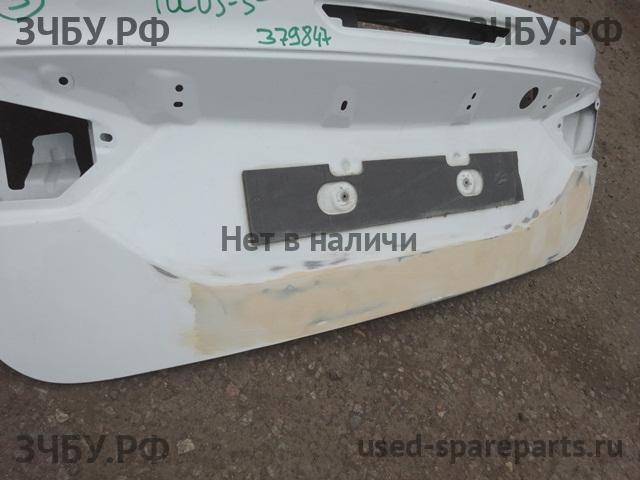 Ford Focus 3 Крышка багажника