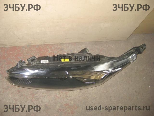 Ford Fiesta 6 Фара левая