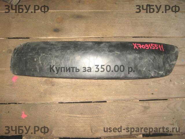 Peugeot 307 Молдинг бампера заднего правый