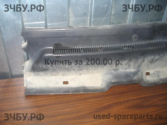 Daewoo Nexia (2008>) Решетка стеклоочистителя (Дефлектор водостока)