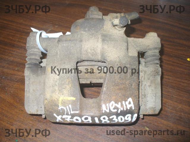 Daewoo Nexia Суппорт передний левый (в сборе со скобой)