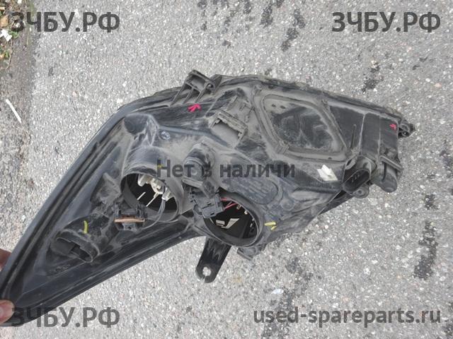 Ford Focus 2 (рестайлинг) Фара правая