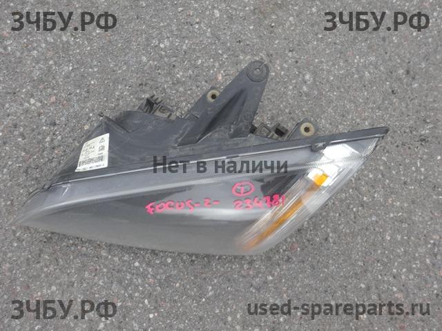 Ford Focus 2 Фара левая