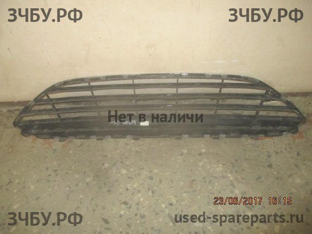 Ford Fiesta 6 Решетка в бампер