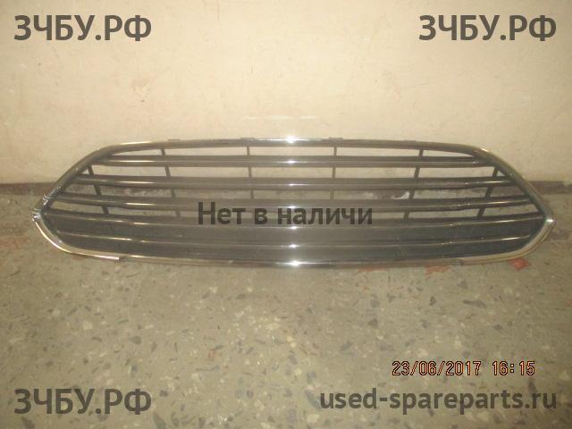 Ford Fiesta 6 Решетка в бампер