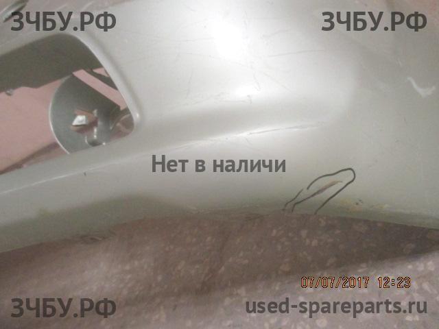 Toyota Prius (NHW20) Бампер передний