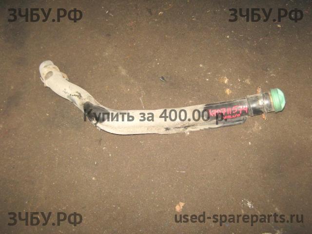 Volvo V40 (1) Горловина топливного бака