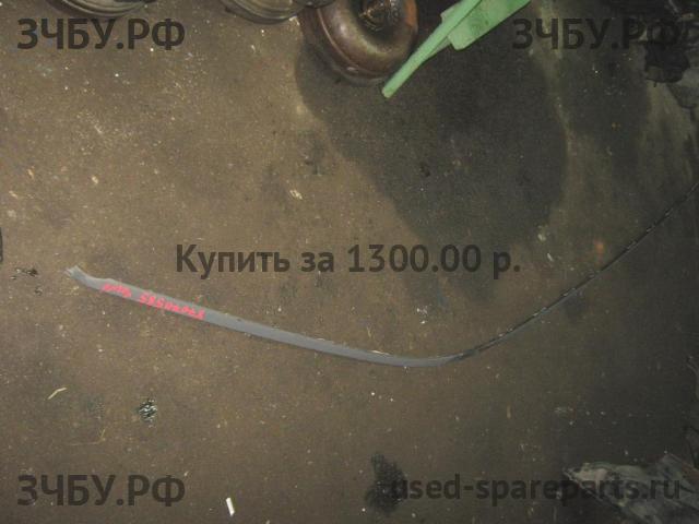 Volvo V40 (1) Молдинг крыши правый