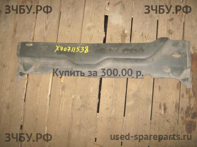 Volvo V40 (1) Накладка