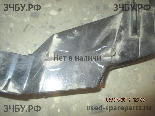 Ford Focus 3 Панель передняя (телевизор)