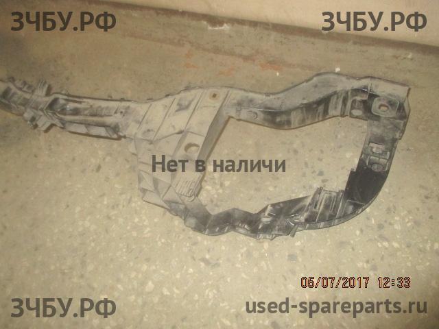 Ford Focus 3 Панель передняя (телевизор)