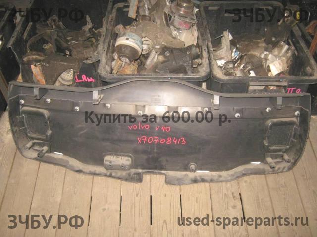 Volvo V40 (1) Обшивка крышки багажника
