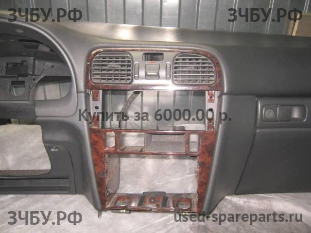 Volvo V40 (1) Торпедо