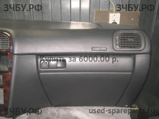 Volvo V40 (1) Торпедо