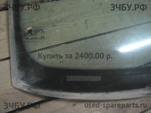 Volvo V40 (1) Стекло лобовое (ветровое)