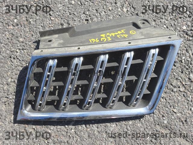 Mitsubishi Pajero/Montero Sport 2 (KH) Решетка радиатора