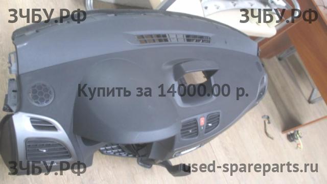 Renault Fluence Торпедо