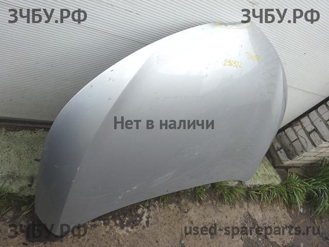 Toyota Corolla (E16 - E17) Капот
