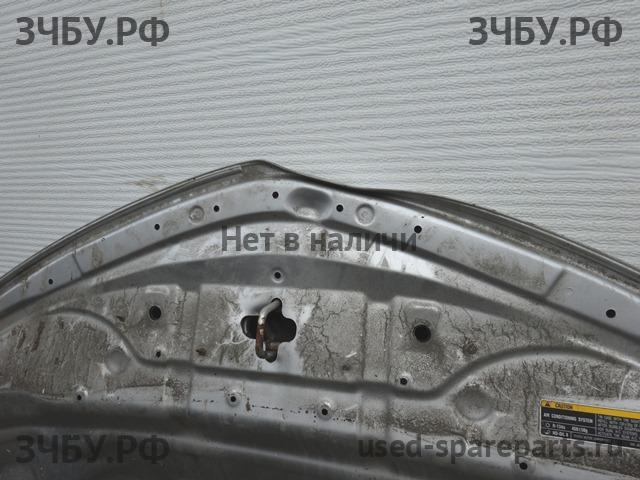 Toyota Corolla (E16 - E17) Капот
