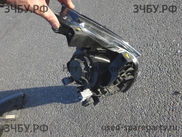 Mitsubishi Outlander 3 Фара правая