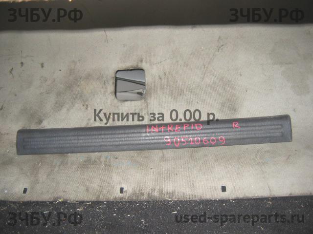 Dodge Intrepid 2 Пластик салона