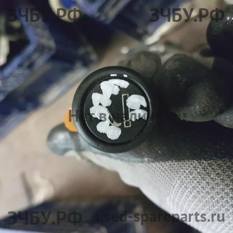 Fiat Albea Прикуриватель