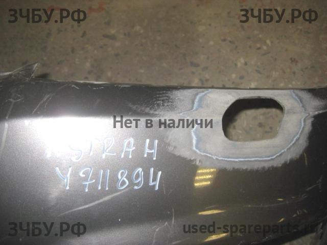 Opel Astra H Бампер передний