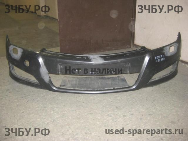 Opel Astra H Бампер передний