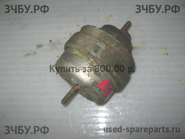 Volkswagen Passat B5 Опора двигателя