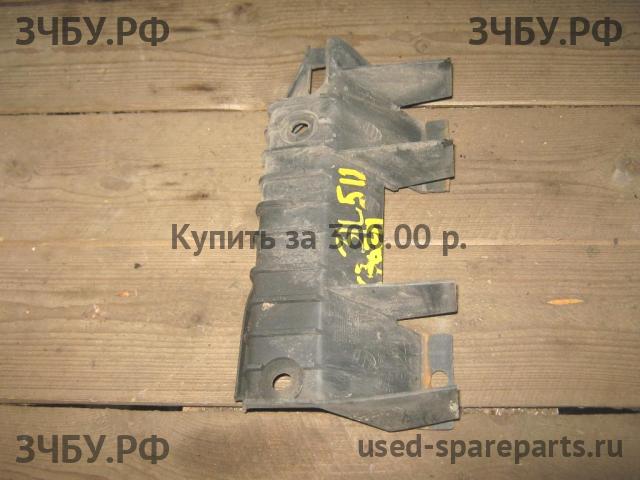 Volvo V40 (1) Кронштейн бампера задний
