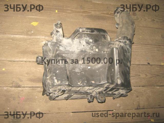 Volvo V40 (1) Корпус воздушного фильтра