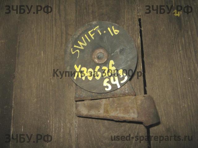 Suzuki Swift 1 Опора двигателя
