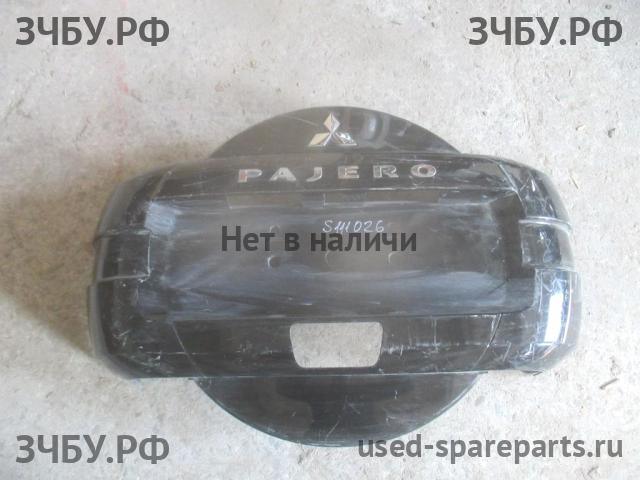 Mitsubishi Pajero/Montero 4 Колпак запасного колеса