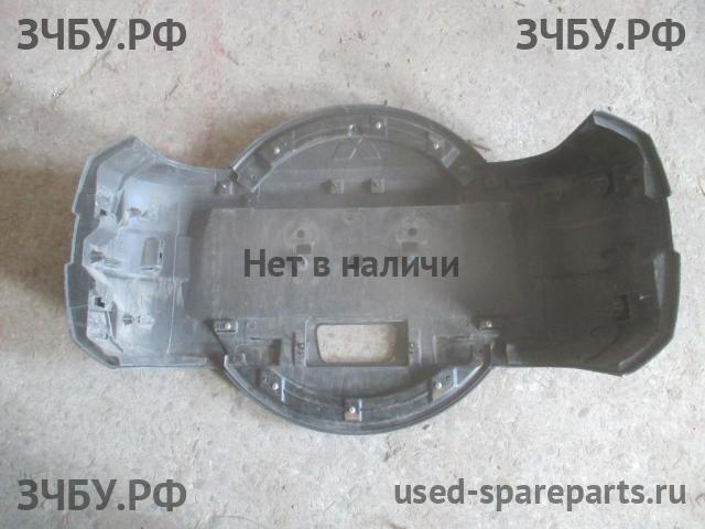 Mitsubishi Pajero/Montero 4 Колпак запасного колеса