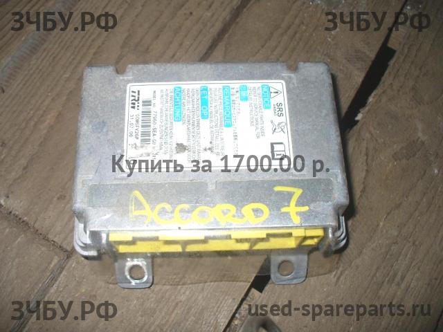 Honda Accord 7 Блок управления AirBag (блок активации SRS)