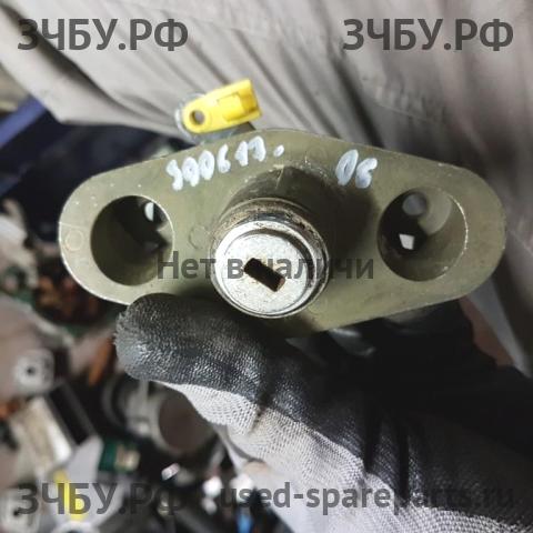 Volvo S80 (1) Вставка замка