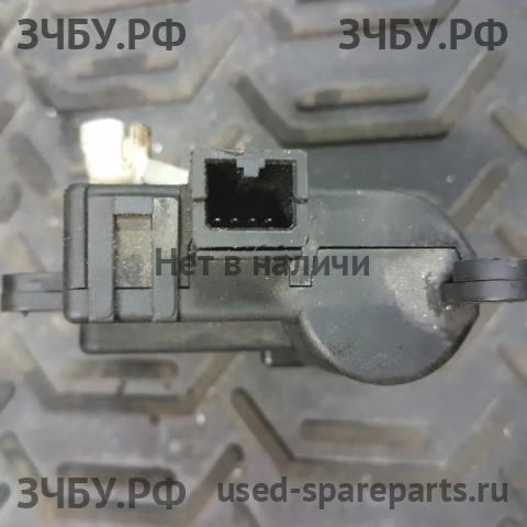 Peugeot 307 Моторчик заслонки печки