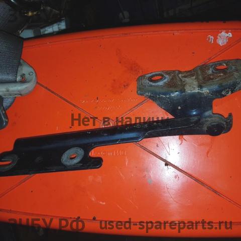 Mazda 323 [BJ] Петля капота