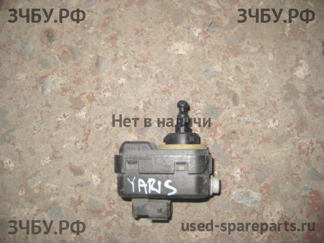 Toyota Yaris 2 Корректор фары